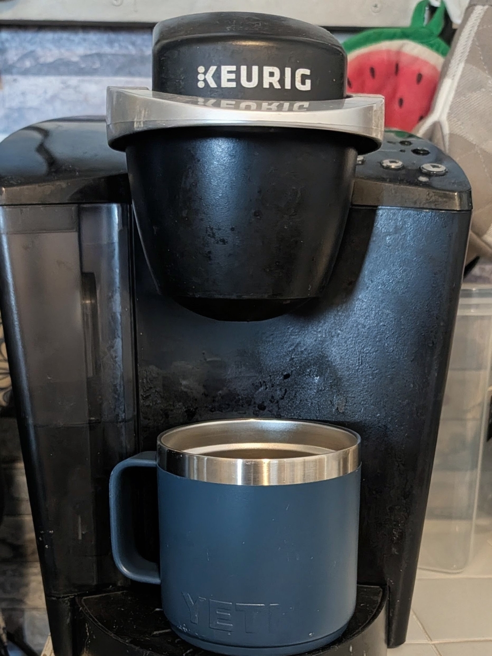Keurig Single Serve Coffee Maker (Mug Not Included)